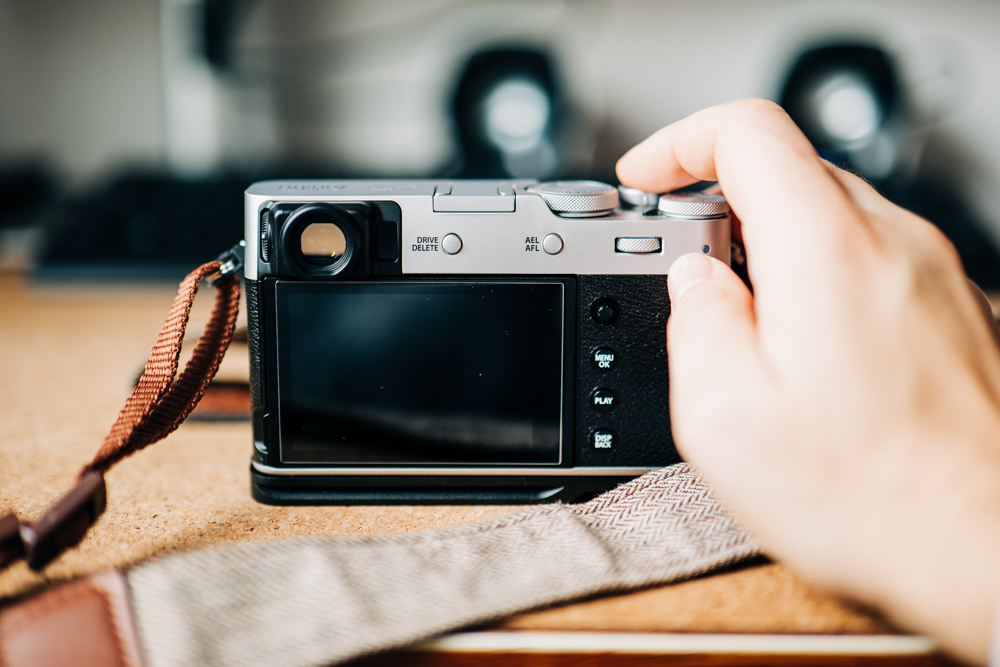 Fujifilm X100V 3 - Fujifilm X100V: Die perfekte Reisekamera, die immer ausverkauft ist