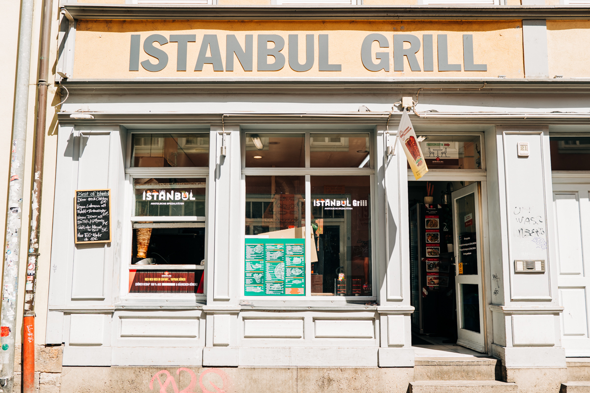 Istanbul Grill Vegane Restaurants Cafes Erfurt 1 - Vegan essen in Erfurt: 10 Schlemmer-Tipps von Döner bis Frühstück