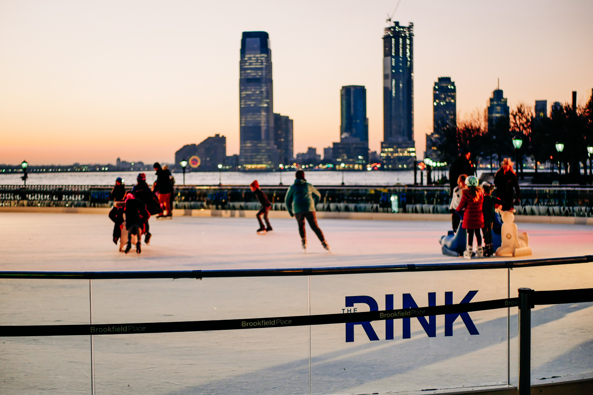 The Brookfield Rink New York Eislaufen Dezember Winter - New York im Dezember: Meine Erfahrungen in der Weihnachtszeit