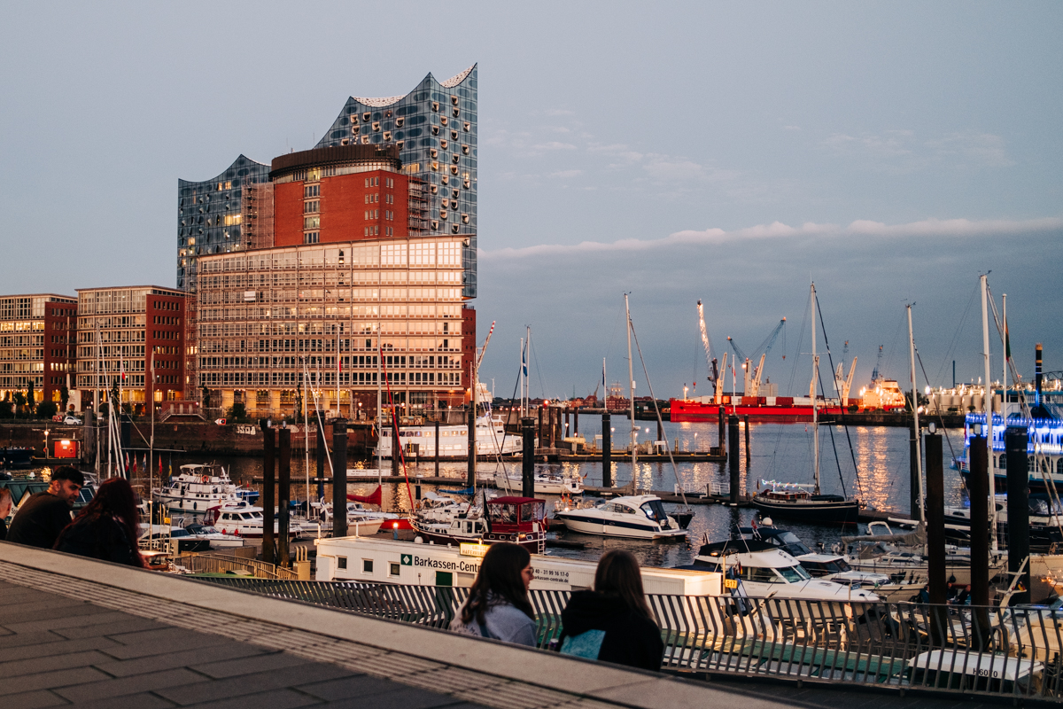 Hamburg Fotospots Jan Fedder Promenade Elbphilharmonie Sonnenuntergang